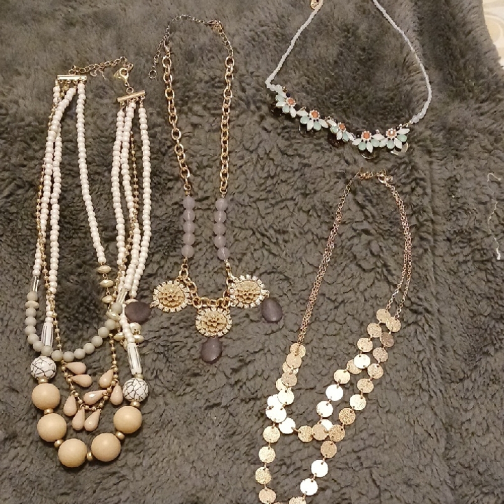 Plunder Gold and Cream Necklace Collection